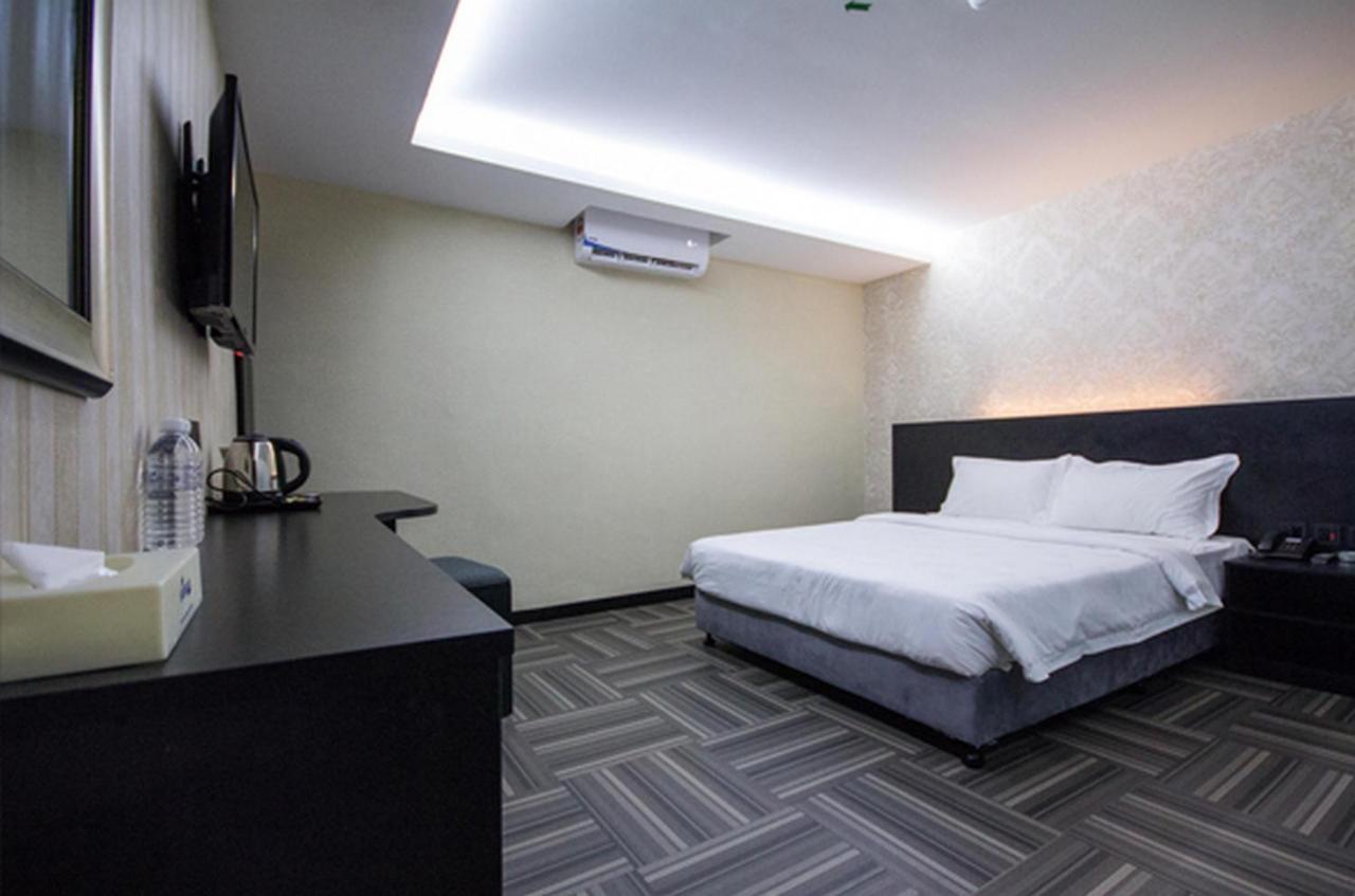 S Hotel Seberang Jaya Екстериор снимка