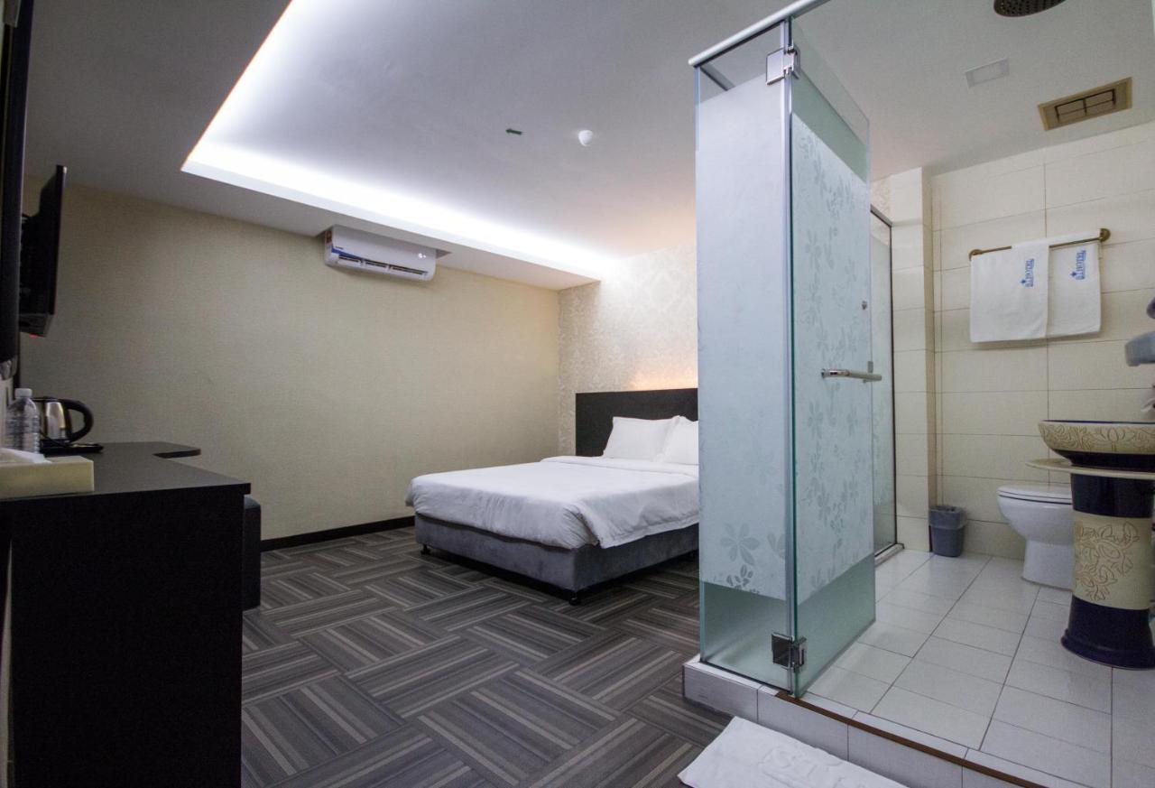 S Hotel Seberang Jaya Екстериор снимка